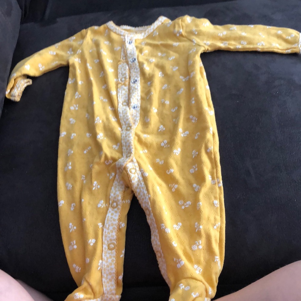 Snap sleeper yellow with flowers